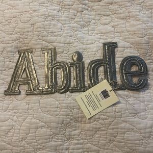 vintage home decor ‘Abide’ wall hanging (NWT)